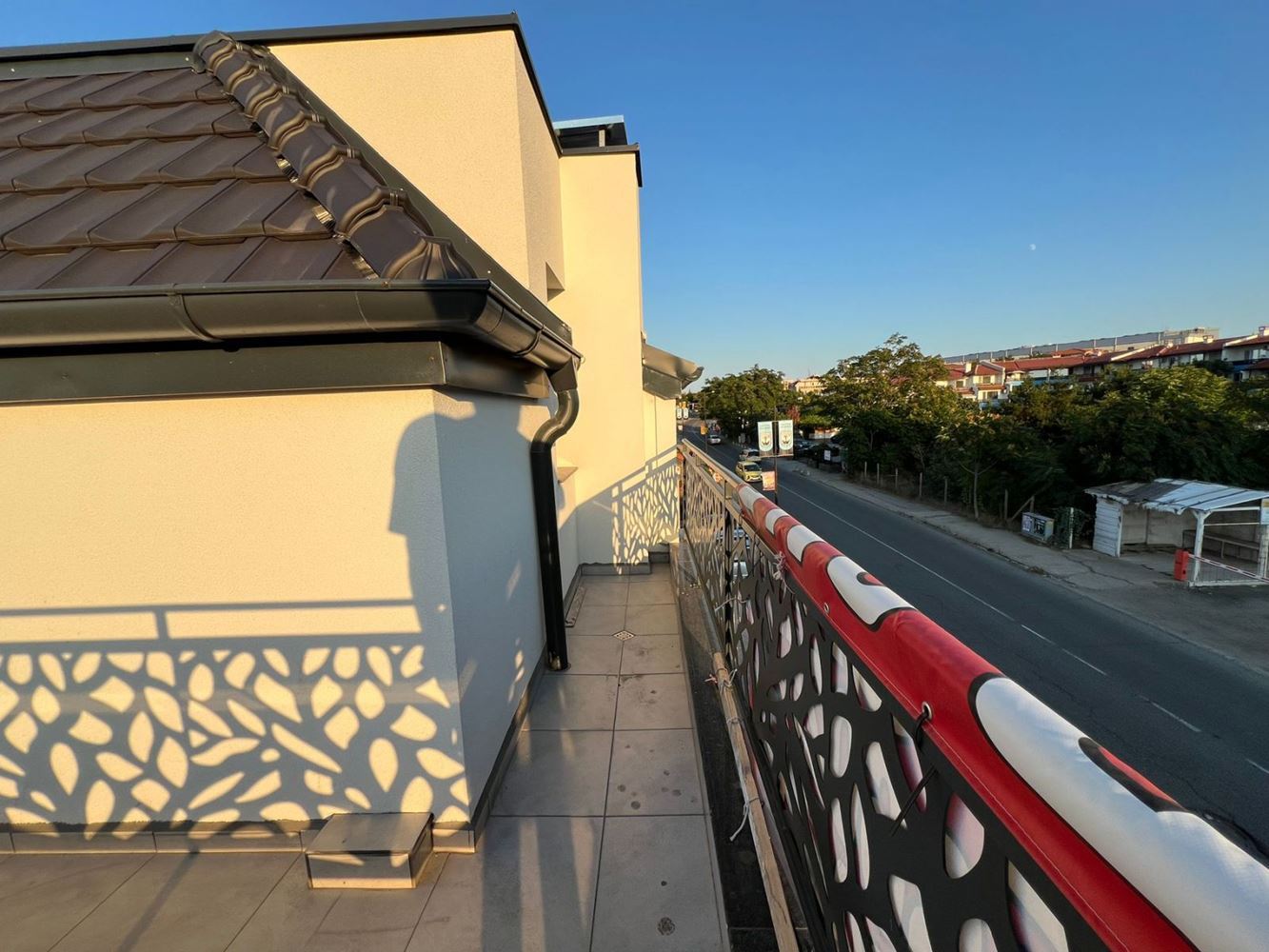 Mieszkanie z dwiema sypialniami z panoramicznym widokiem na morze – kilka metrów od plaży w Sozopolu
