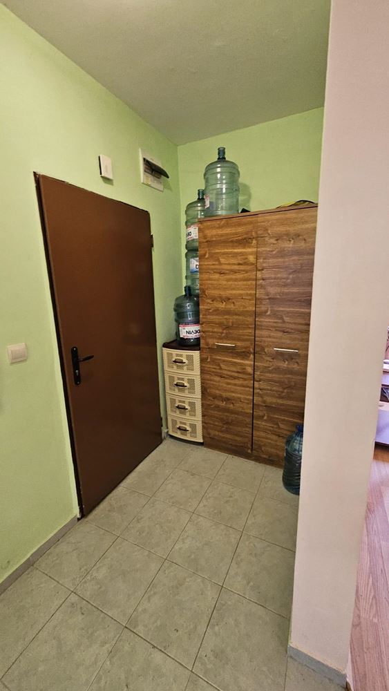 Przestronny apartament z dwiema sypialniami w Primorsku – komfort, spokój i niska opłata za utrzymanie