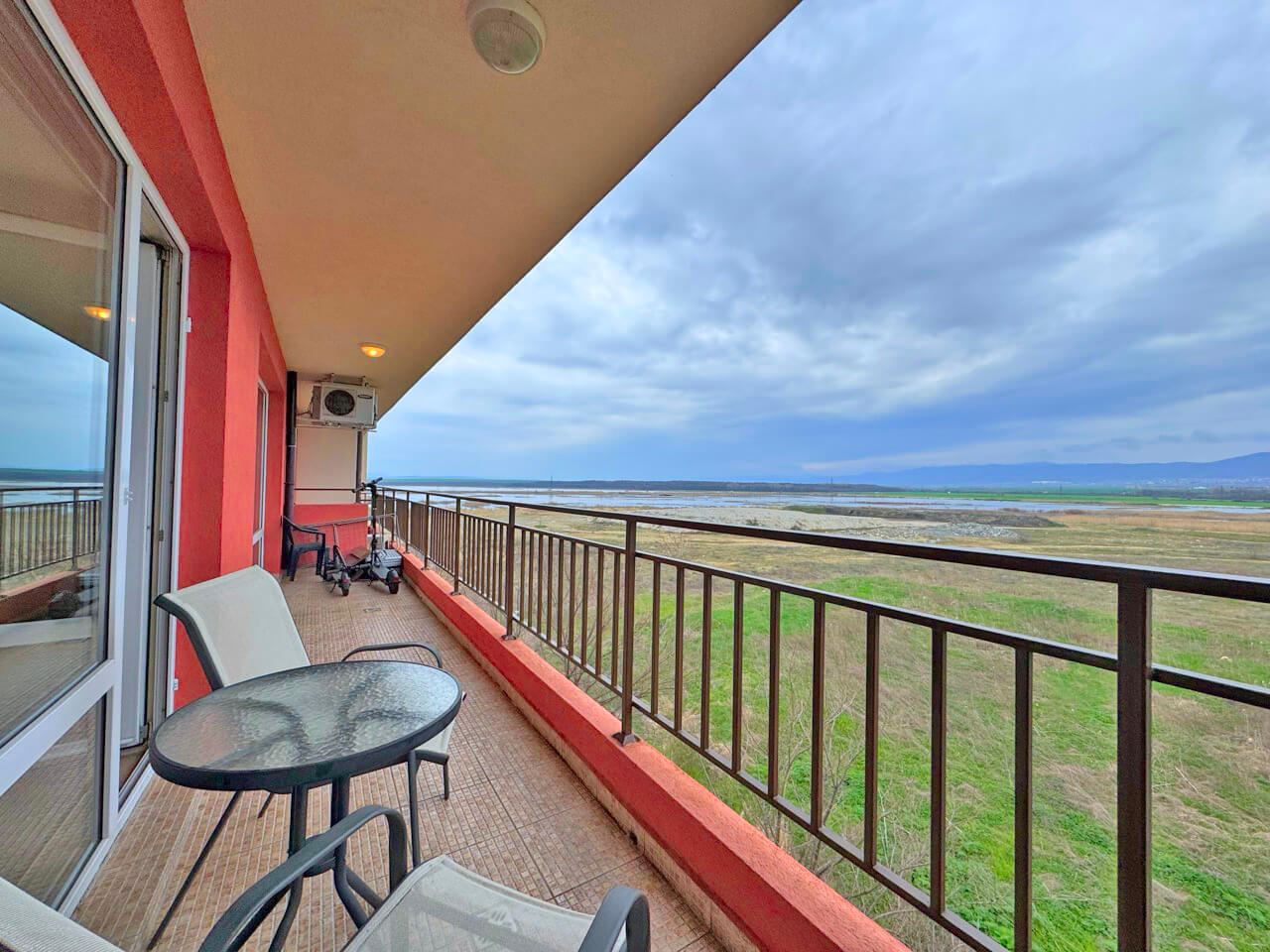 Mieszkanie z jedną sypialnią w Słonecznym Brzegu – przytulność, komfort i pełnia życia nad morzem