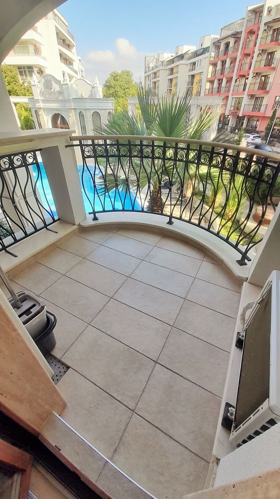 Apartament z jedną sypialnią i widokiem na basen w kompleksie z imponującą infrastrukturą w Słonecznym Brzegu