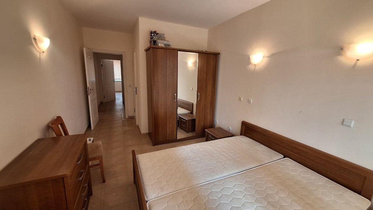 Przestronny apartament z dwiema sypialniami zaledwie kilka metrów od plaży w Rawdzie