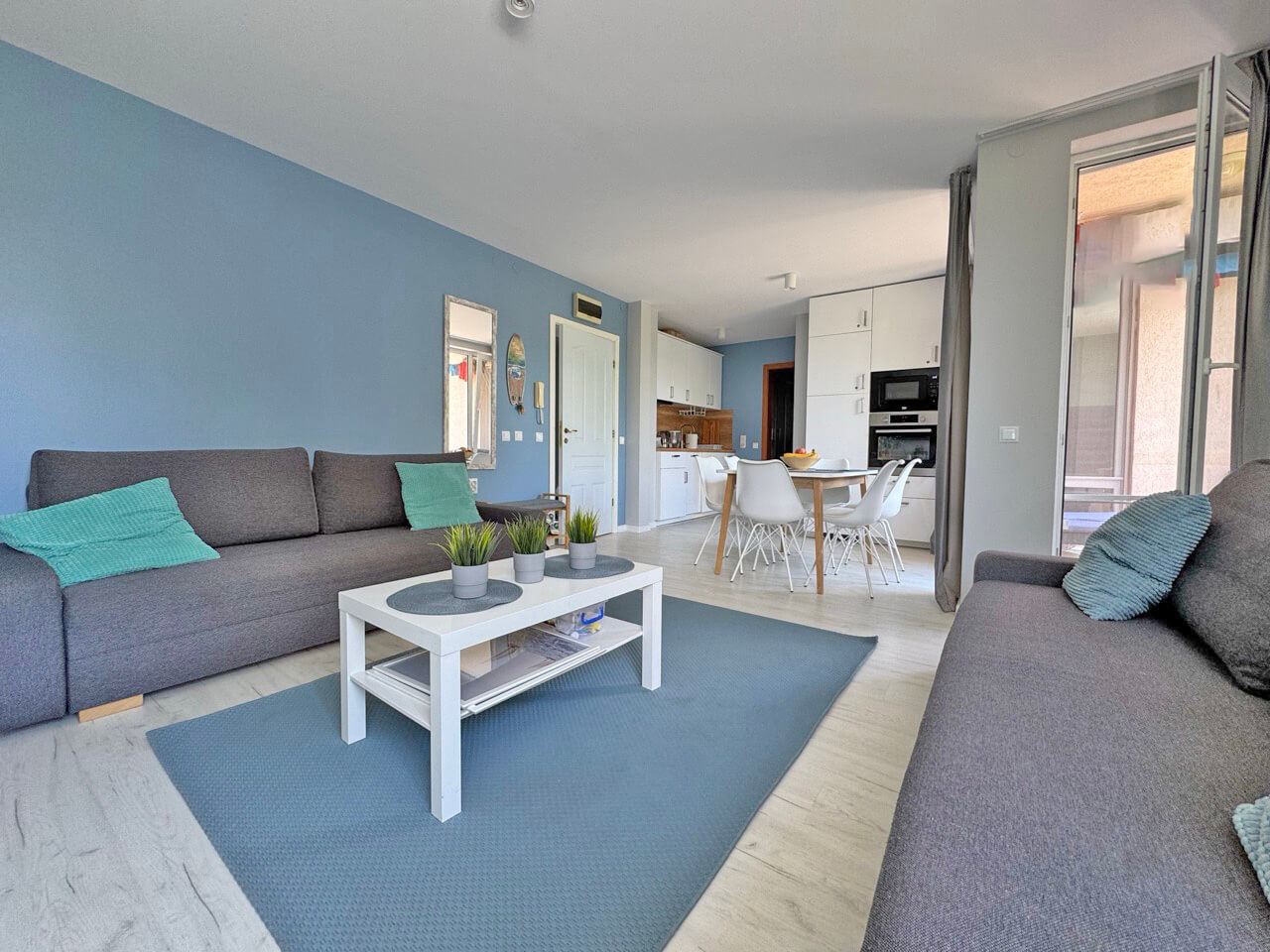 Stylowy apartament z jedną sypialnią w prestiżowym kompleksie w Słonecznym Brzegu – całkowicie odnowiony i gotowy do zamieszkania