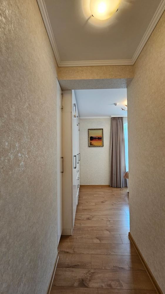 Przestronny penthouse z panoramicznym tarasem i sauną w nowoczesnym kompleksie mieszkaniowym w Słoneczny Brzeg