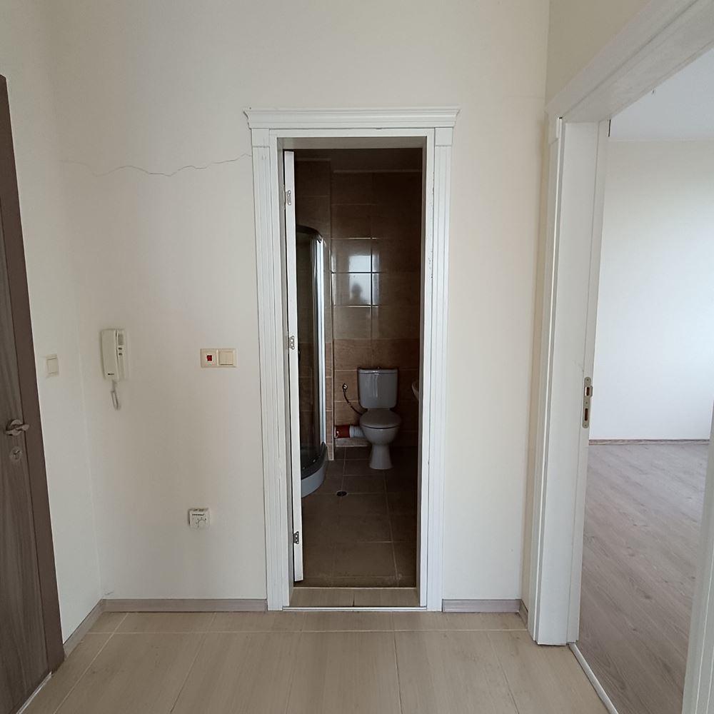 Apartament z jedną sypialnią na pierwszej linii w Rawdzie z panoramicznym widokiem na morze