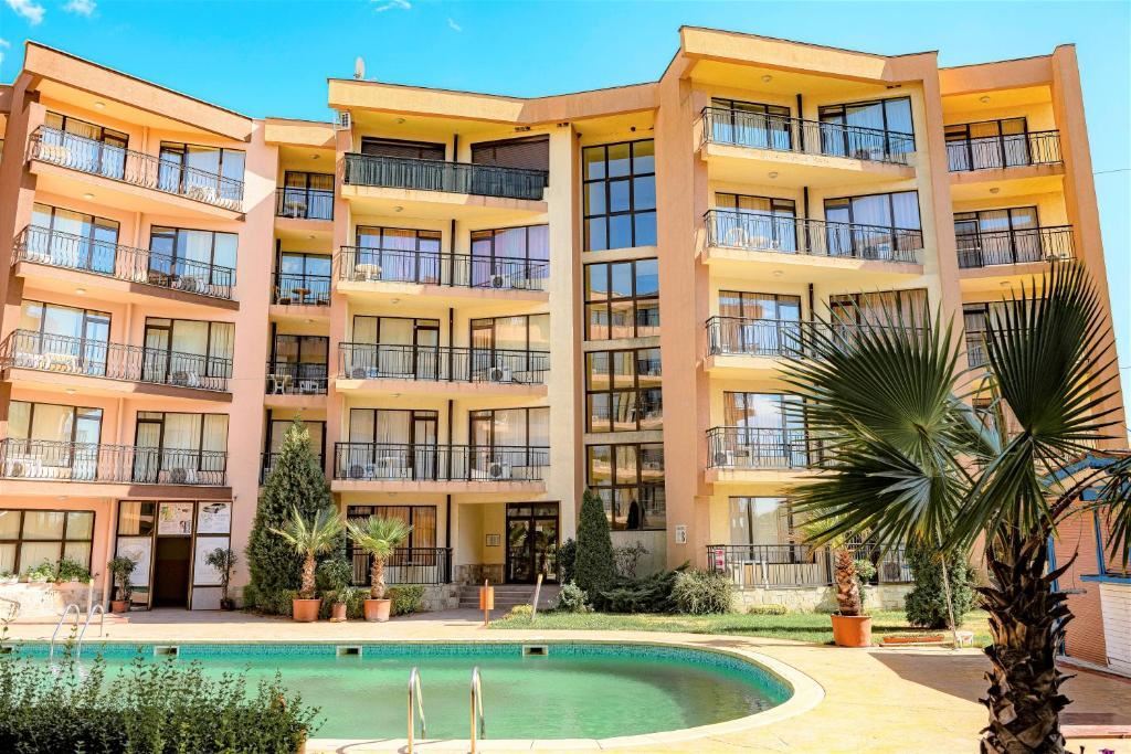 Przestronny apartament z jedną sypialnią w kompleksie z basenem i doskonałymi udogodnieniami w Słonecznym Brzegu