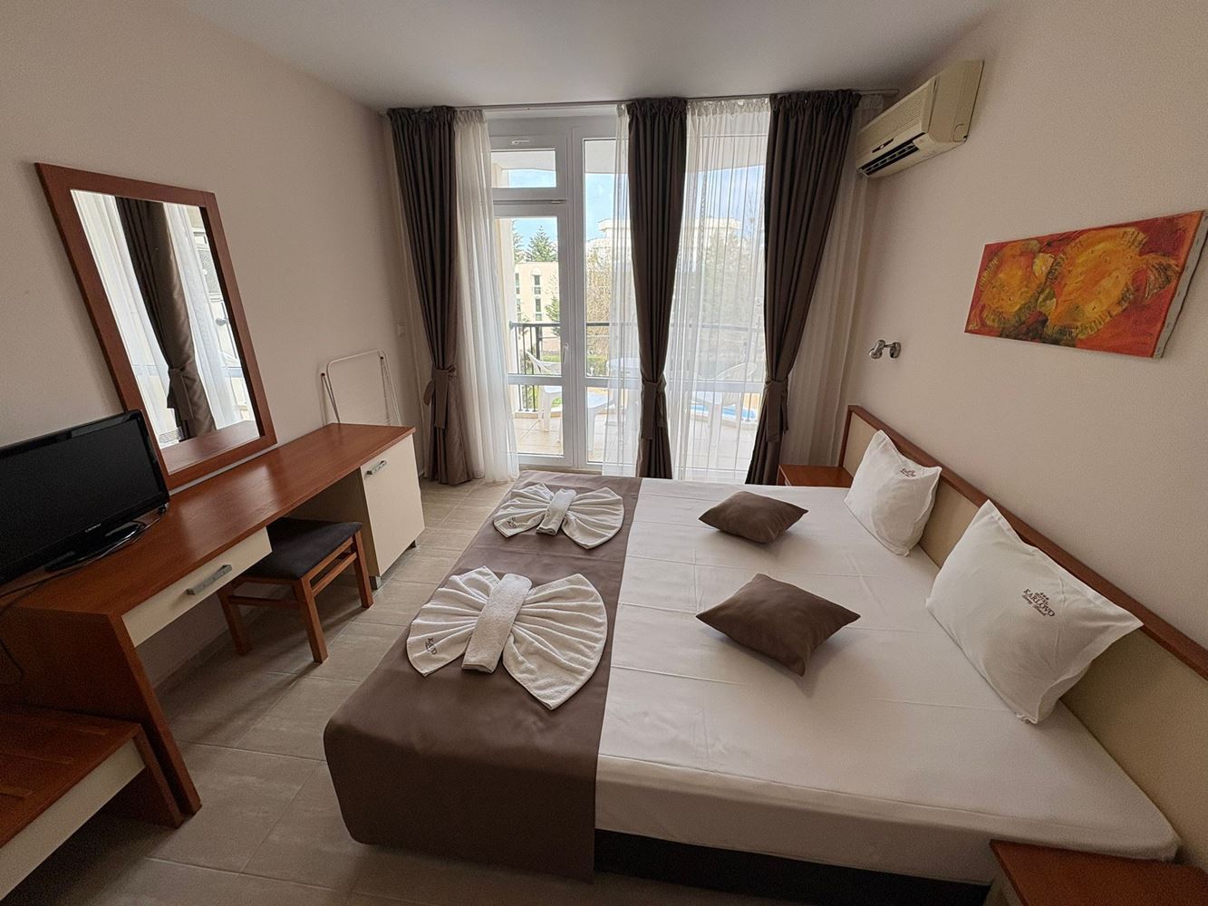 Apartament z dwiema sypialniami 300 metrów od plaży w centrum Słonecznego Brzegu