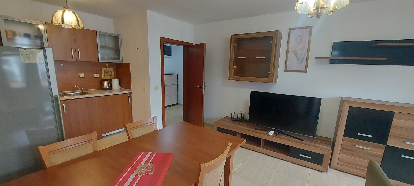  Przestronny apartament z panoramą morza w Sveti Vlas – komfort, zieleń i prestiżowa lokalizacja