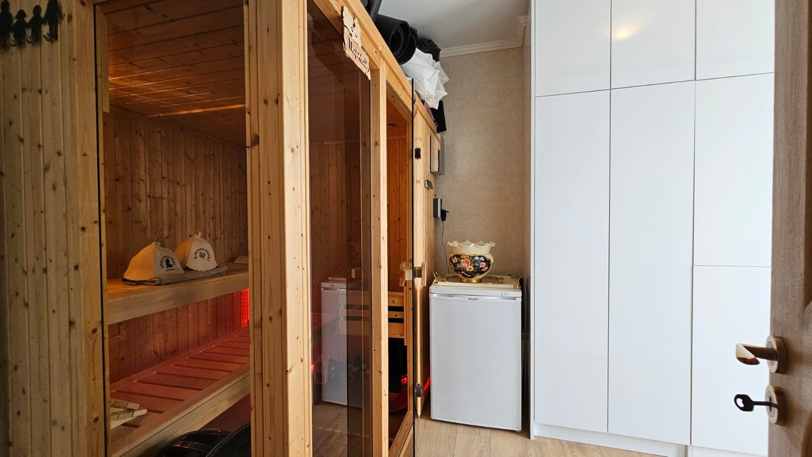 Przestronny penthouse z panoramicznym tarasem i sauną w nowoczesnym kompleksie mieszkaniowym w Słoneczny Brzeg