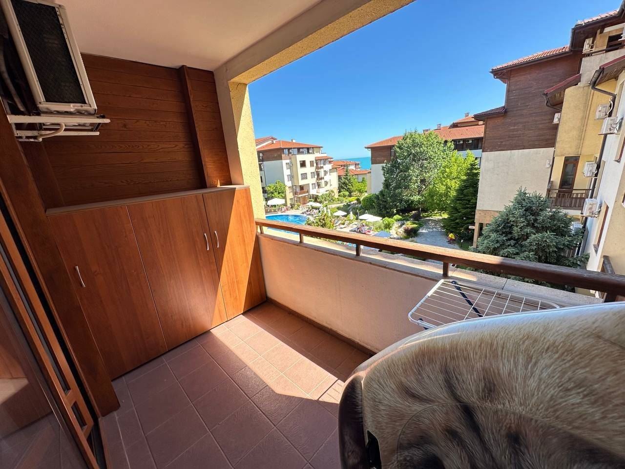 Sveti Vlas – w pełni umeblowany apartament w pierwszej linii brzegowej z prywatną plażą i atmosferą morza