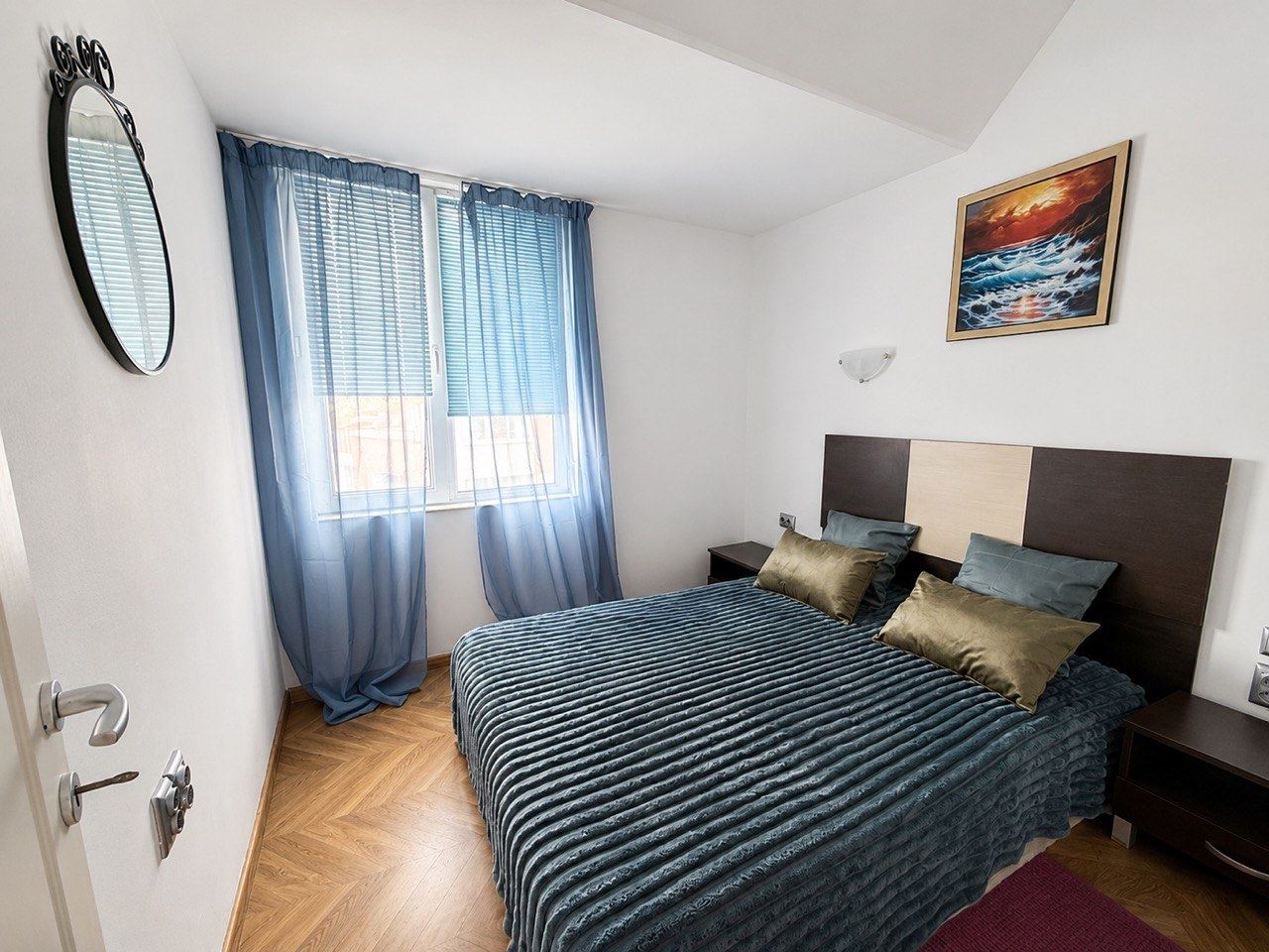 Przytulny apartament z jedną sypialnią i widokiem na morze w Świętym Własie – komfort, spokój i doskonała inwestycja