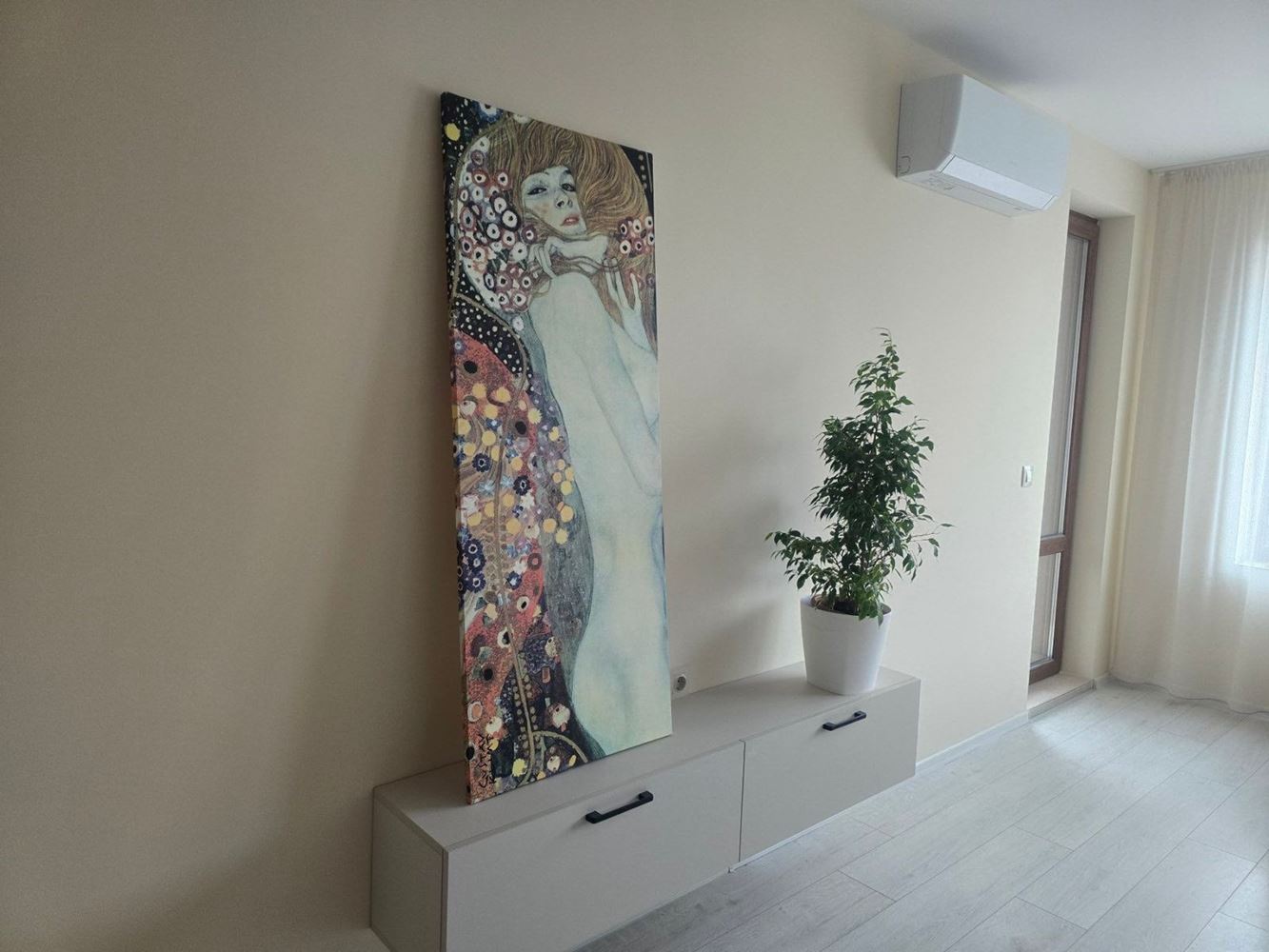 Nowy apartament z jedną sypialnią w Pomorie bez opłaty eksploatacyjnej – gotowy do zamieszkania