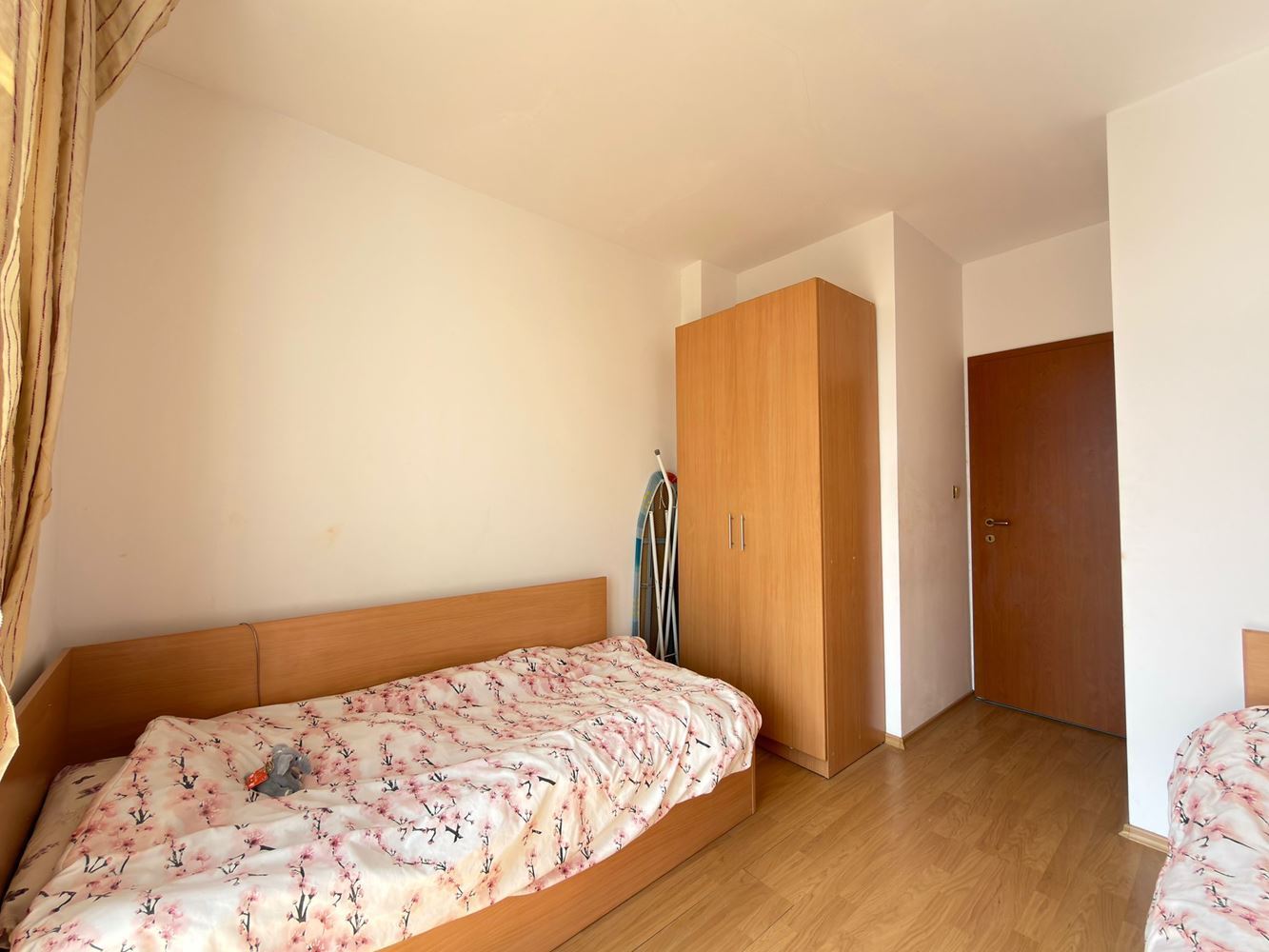 Przestronny czteropokojowy mezonet z panoramicznymi widokami – komfort i styl w sercu spokoju