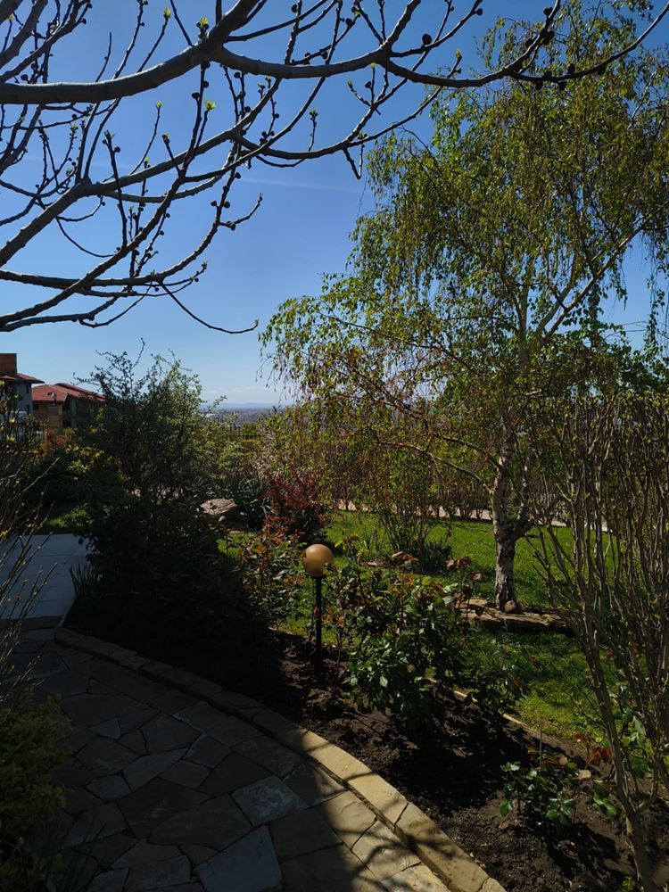 Odnowione mieszkanie dwupokojowe z panoramicznym widokiem w nowoczesnym kompleksie blisko Słonecznego Brzegu