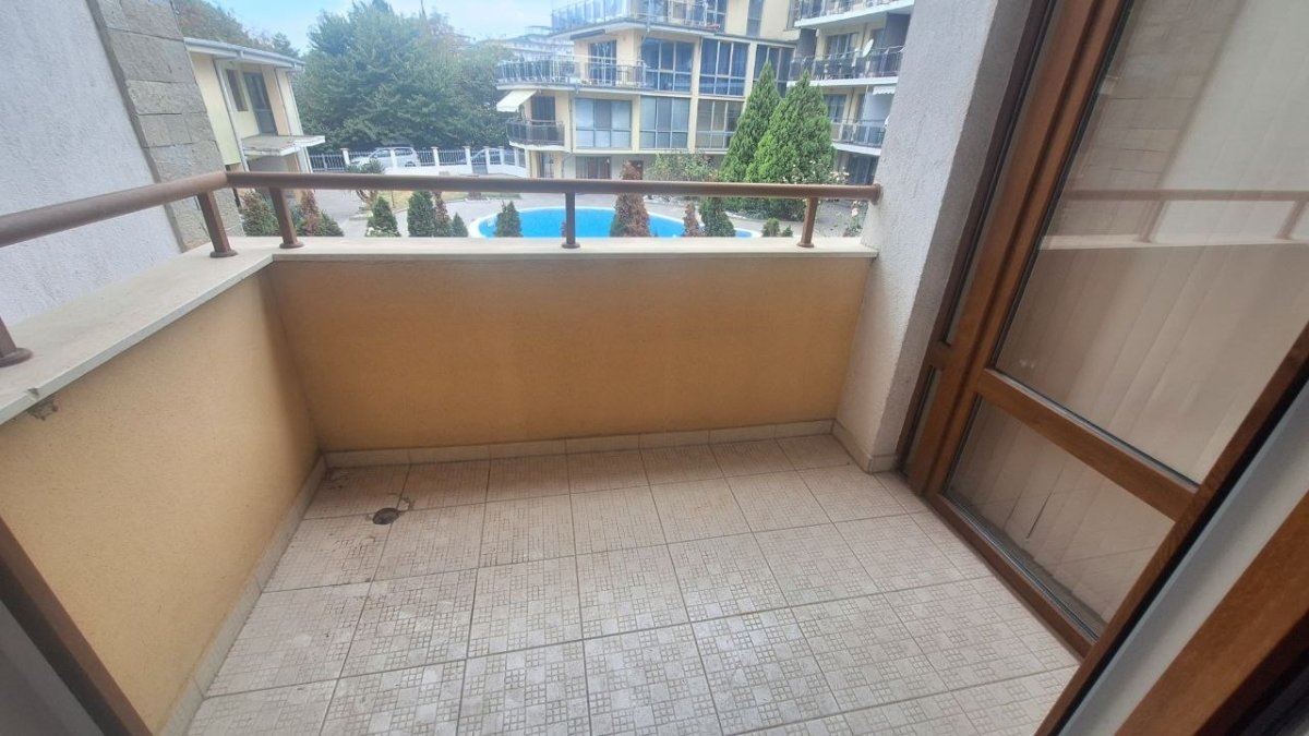 Przestronny apartament z dwiema sypialniami zaledwie kilka metrów od plaży w Rawdzie