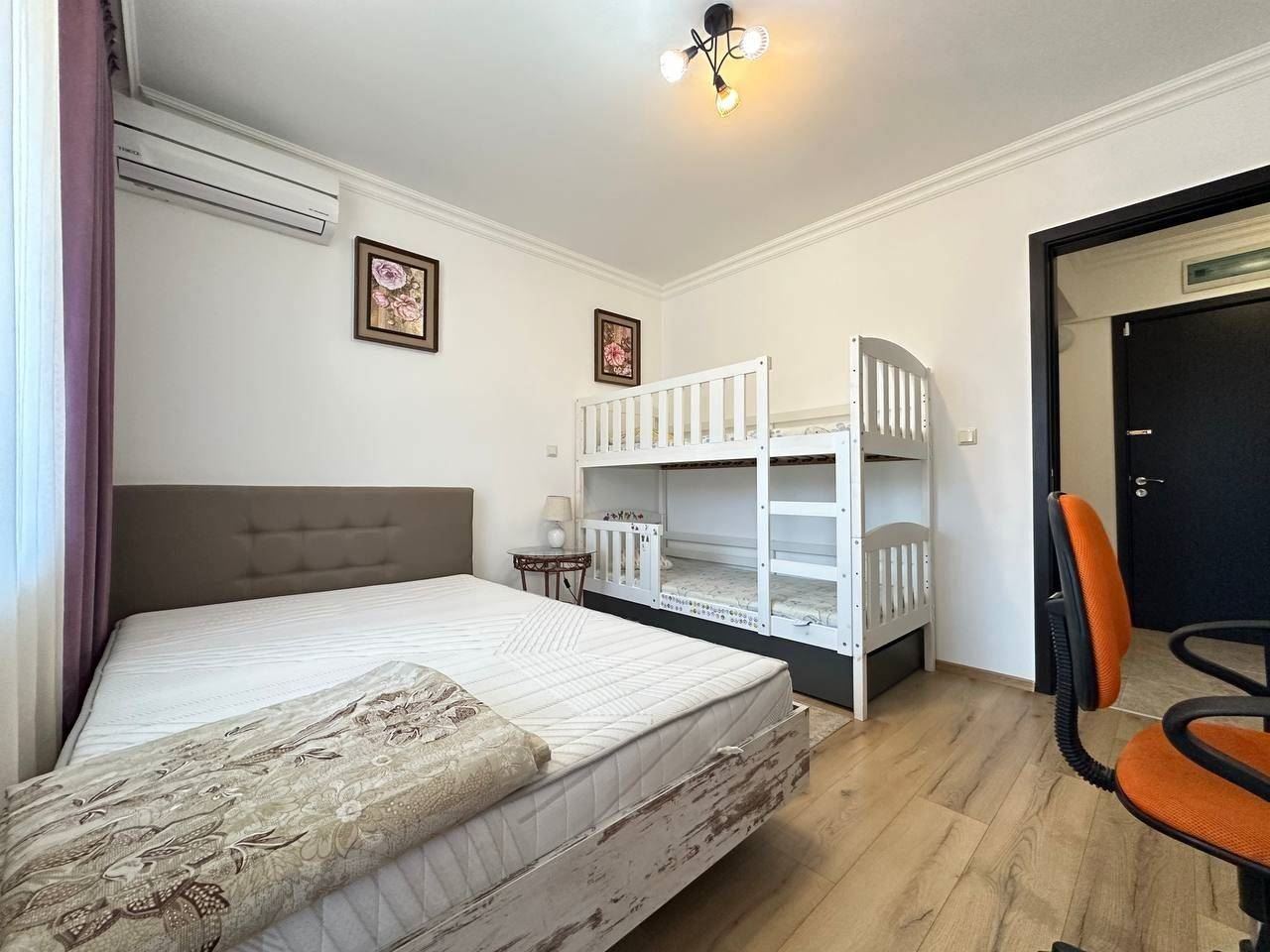 Apartament z dwiema sypialniami i widokiem na morze, 200 m od plaży w Świętym Własie