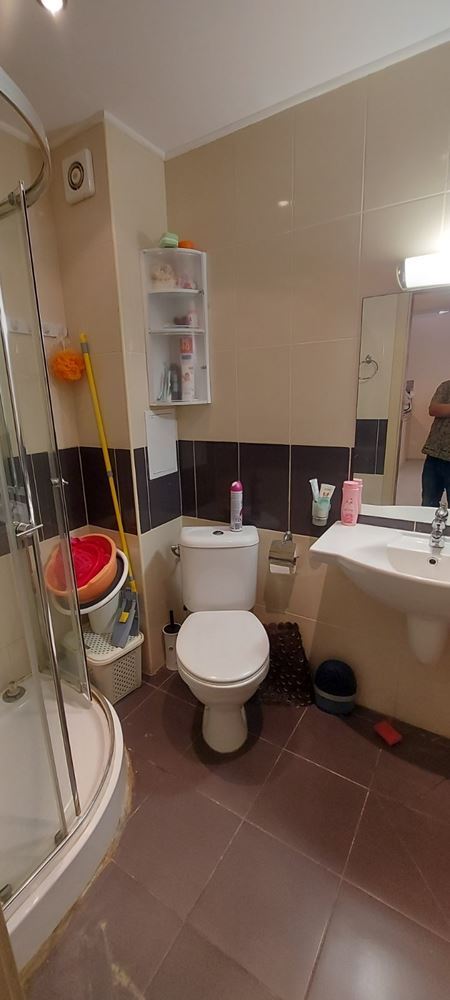 Przytulny apartament nad morzem z przestronnym tarasem i niską opłatą za utrzymanie między Słonecznym Brzegiem a Sveti Vlas