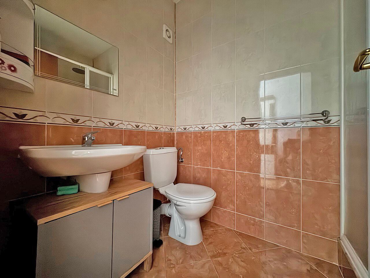 Przytulny apartament z jedną sypialnią i widokiem na basen w Słonecznym Brzegu