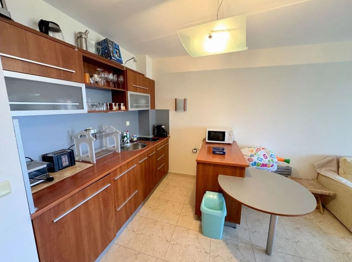 Apartament z widokiem na morze w Sveti Vlas – idealny wybór na wypoczynek i inwestycję zaledwie kilka kroków od morza