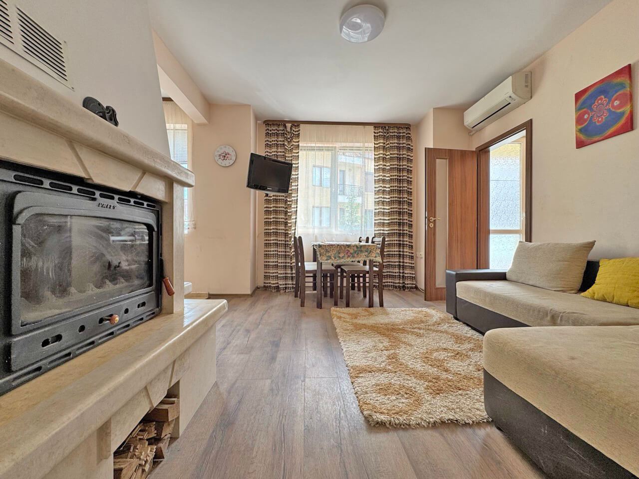 Przestronny apartament z trzema sypialniami do całorocznego zamieszkania w dzielnicy Czerno More w Nesebyrze