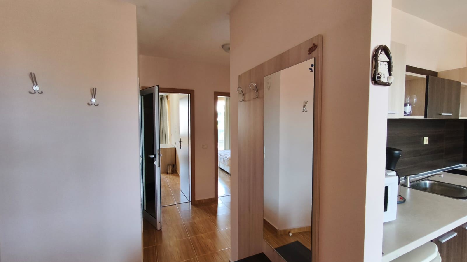 Przestronny apartament z dwiema sypialniami i widokiem na morze w Sveti Vlas, 200 metrów od plaży