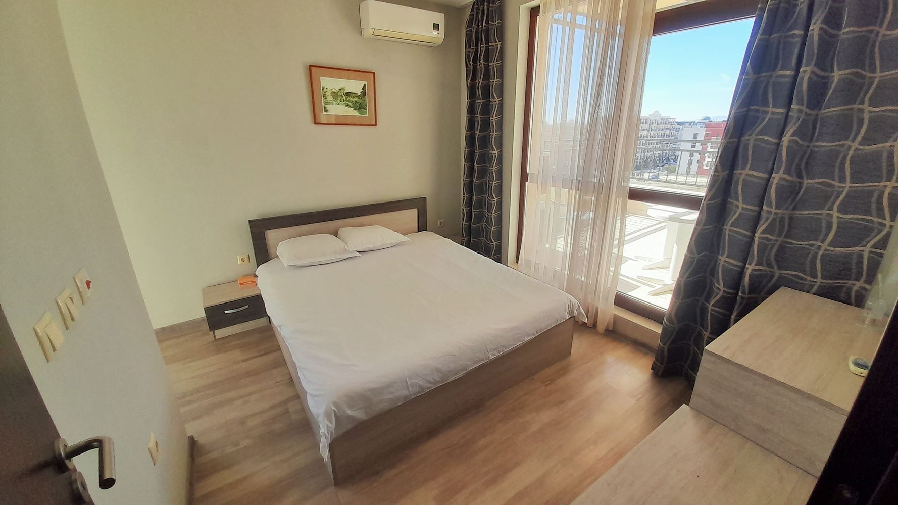Atrakcyjny apartament z jedną sypialnią z widokiem na morze i góry w Świętym Własie