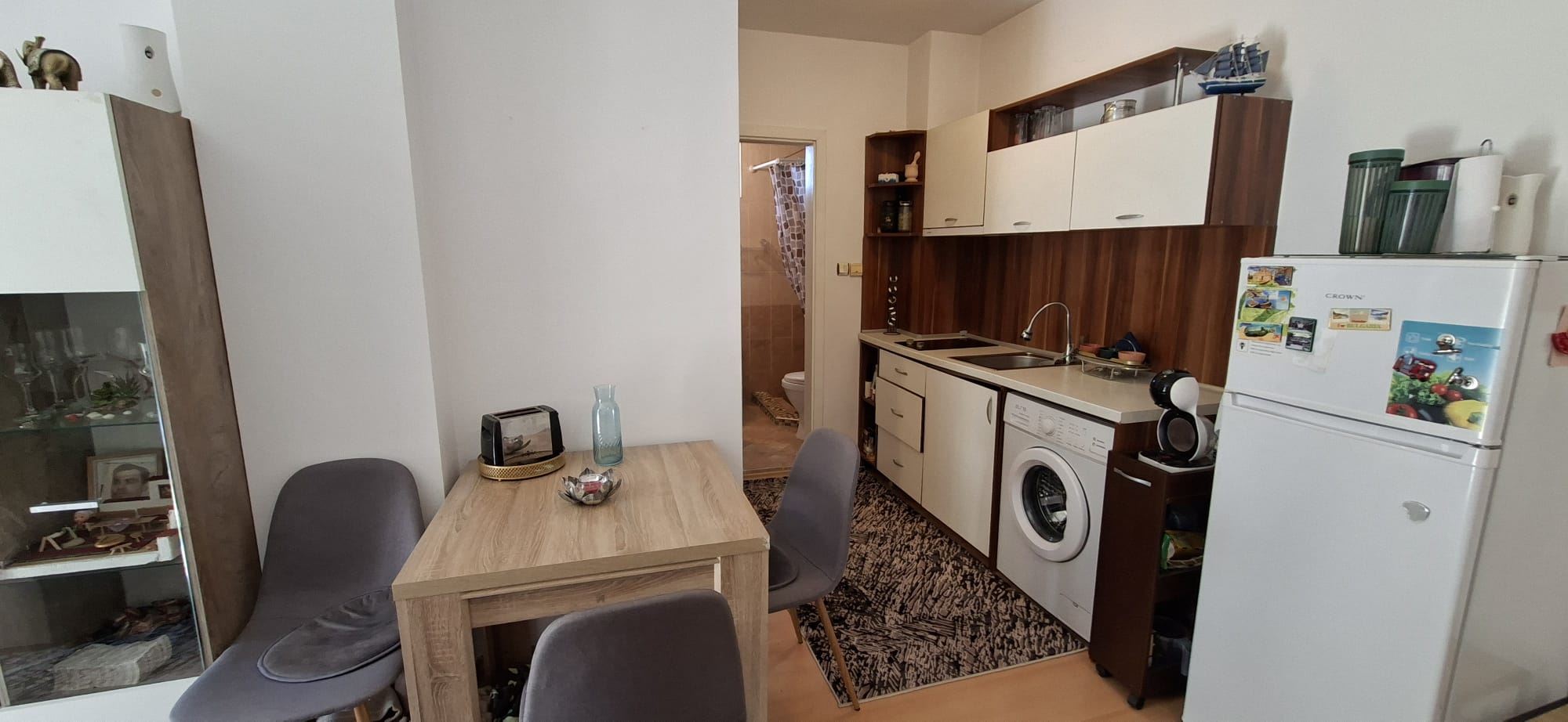 Przestronne i jasne mieszkanie z jedną sypialnią w zadbanym kompleksie blisko Słonecznego Brzegu