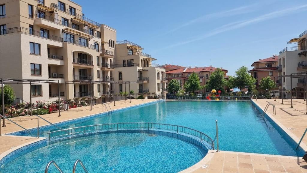 Apartament w Świętym Własie 300 m od plaży – doskonała lokalizacja, luksusowy kompleks w śródziemnomorskim klimacie