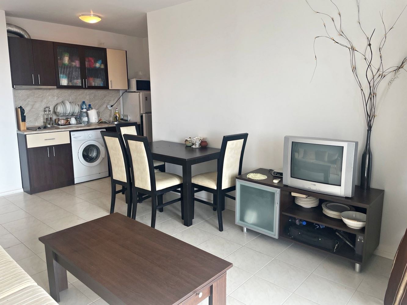 Apartament z jedną sypialnią z panoramicznym widokiem na morze w Świętym Własie – styl, komfort i doskonała inwestycja