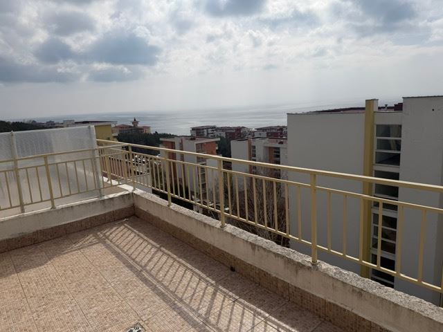 Panoramiczne studio z widokiem na morze w Świętym Własie – imponująca lokalizacja, rozległy kompleks i inwestycja wysokiej klasy