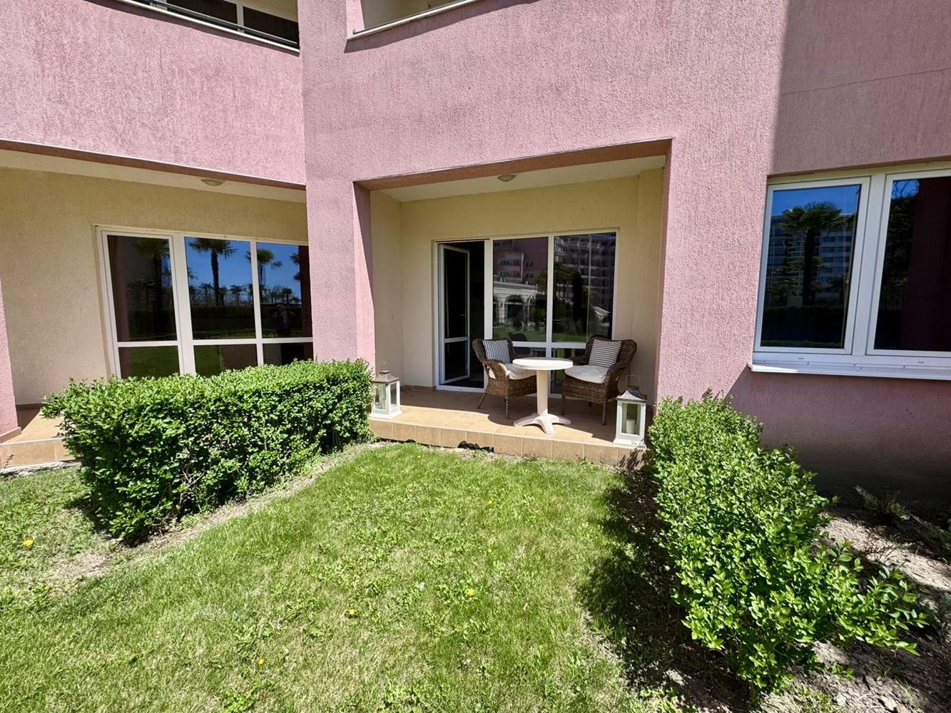  Luksusowe mieszkanie z jedną sypialnią w prestiżowym kompleksie pierwszej linii – komfort, styl i nieskończone udogodnienia