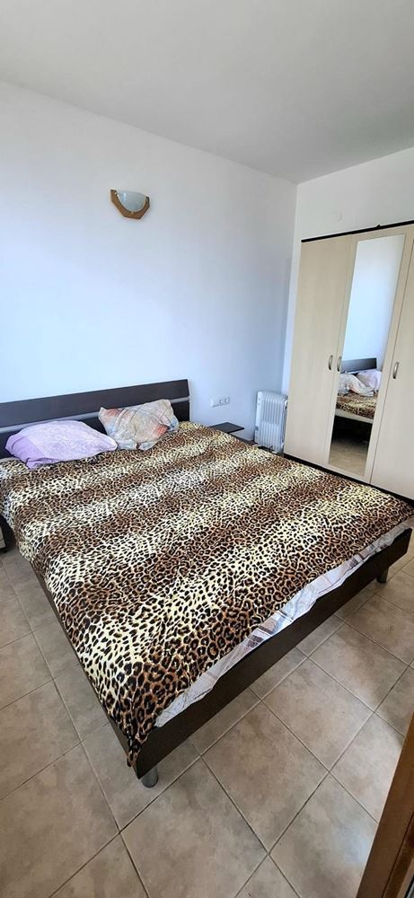 Polski Mieszkanie trzypokojowe na pierwszej linii z frontalnym widokiem na morze w Pomorie. Z miejscem parkingowym w garażu podziemnym!