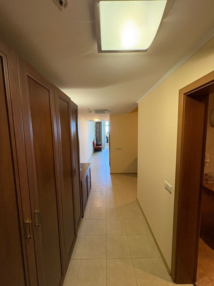 Luksusowy apartament z jedną sypialnią z widokiem na morze w pierwszej linii w Pomorie – prestiżowa nieruchomość z wyjątkowymi udogodnieniami