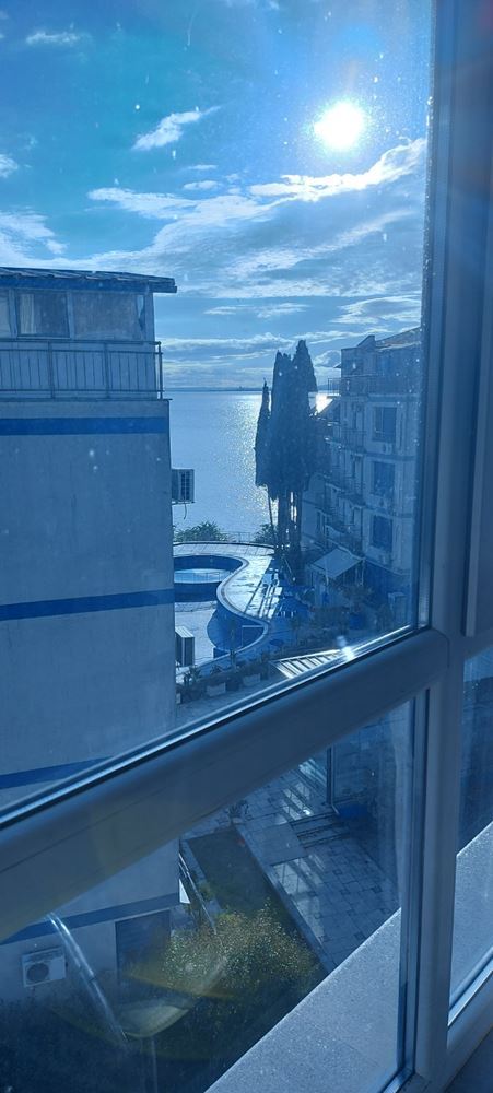 Pomorie – Apartament z dwiema sypialniami i widokiem na morze w kompleksie z basenem i parkingiem
