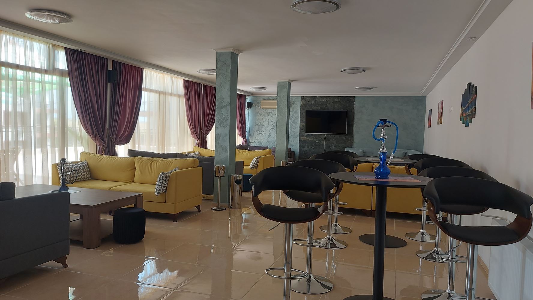Apartament z dwiema sypialniami w Aheloj – skutecznie wynajmowany krótkoterminowo, z wysoką oceną i doskonałym potencjałem inwestycyjnym