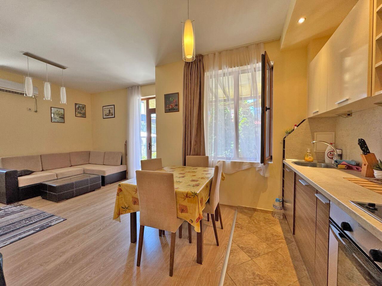 Apartament z jedną sypialnią na pierwszej linii w kompleksie premium w Sveti Vlas