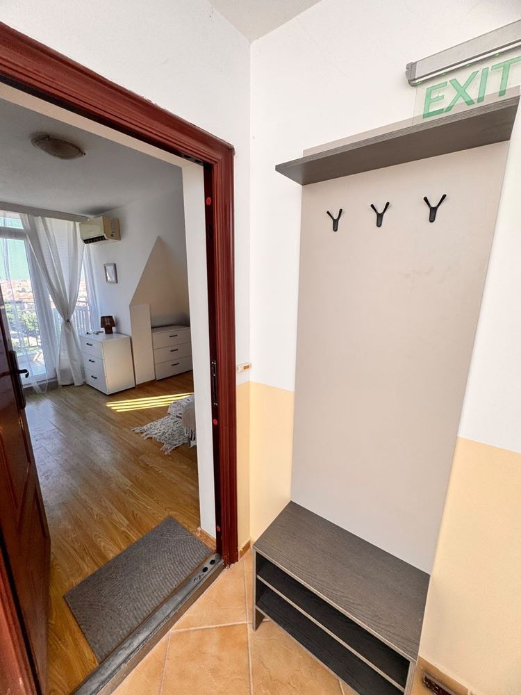 Stylowe studio z panoramicznym tarasem w Pomorie – niska opłata za utrzymanie, południowa ekspozycja i doskonała lokalizacja blisko morza