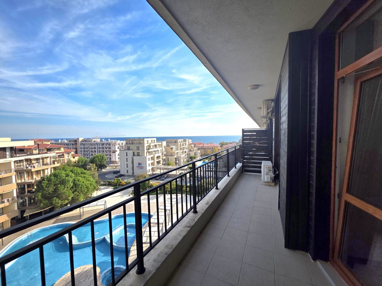 Nowy apartament z jedną sypialnią i panoramicznym widokiem na morze w Sveti Vlas