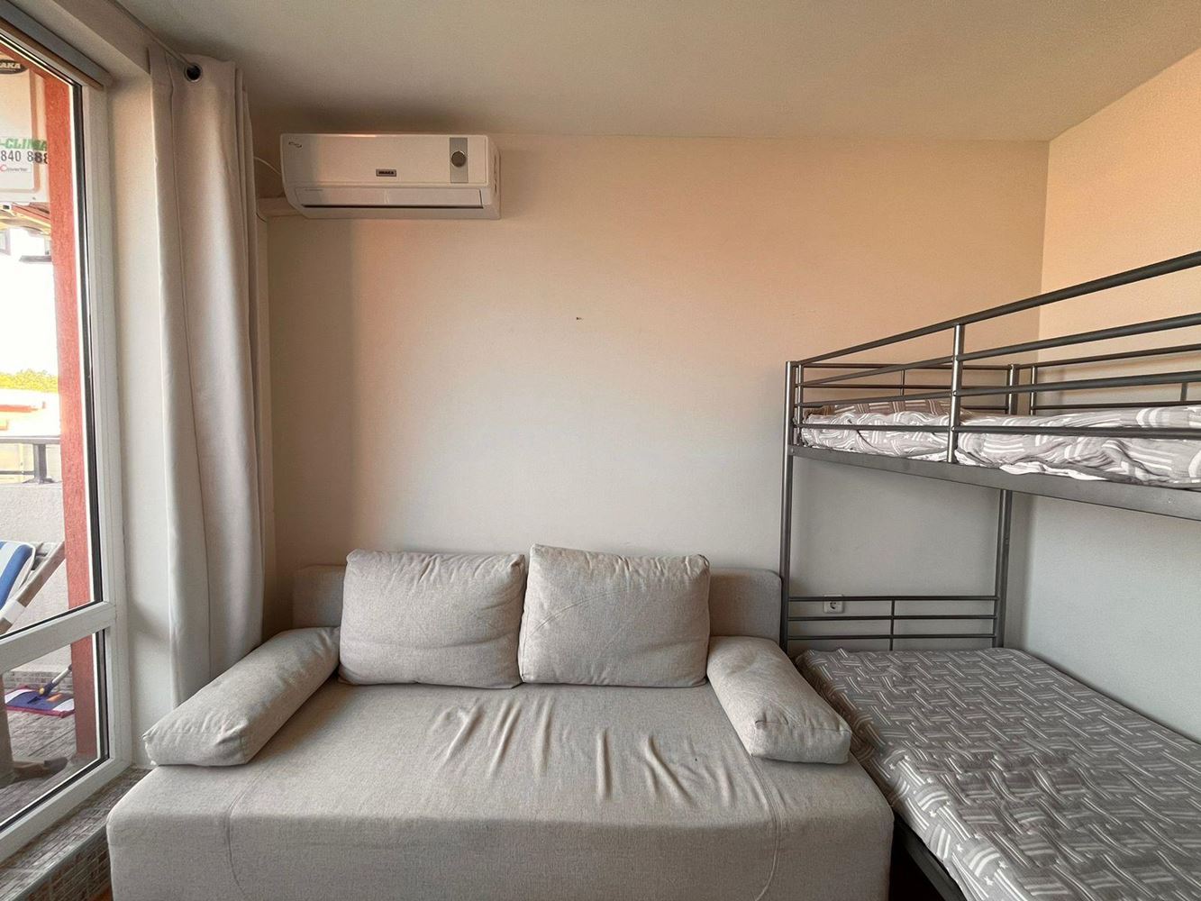 Dwupokojowe mieszkanie w Słonecznym Brzegu – komfort, spokój i zielone otoczenie w pięknym kompleksie