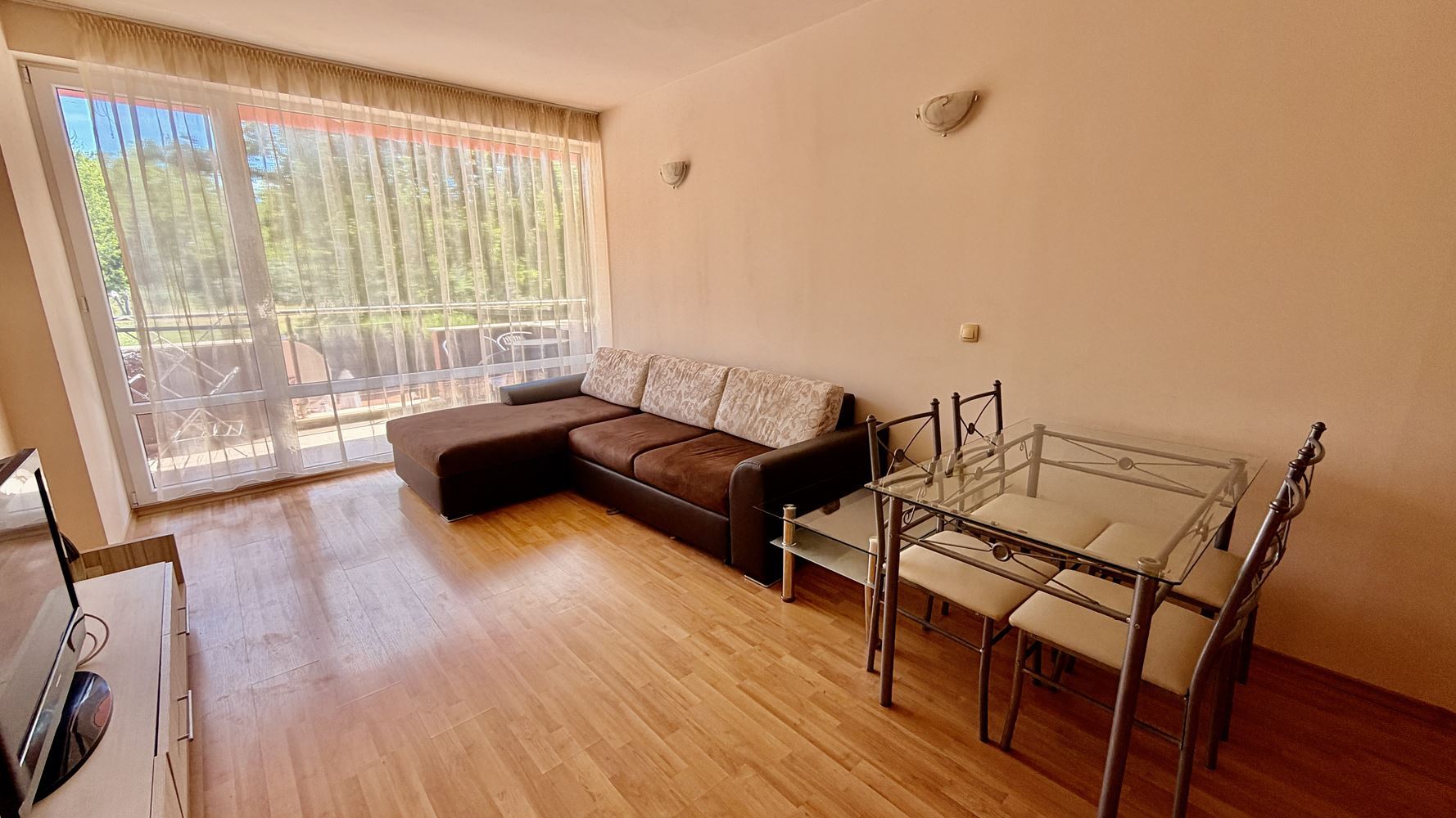 Słoneczny Brzeg: apartament z jedną sypialnią 300 metrów od plaży – komfort, jakość i doskonała inwestycja