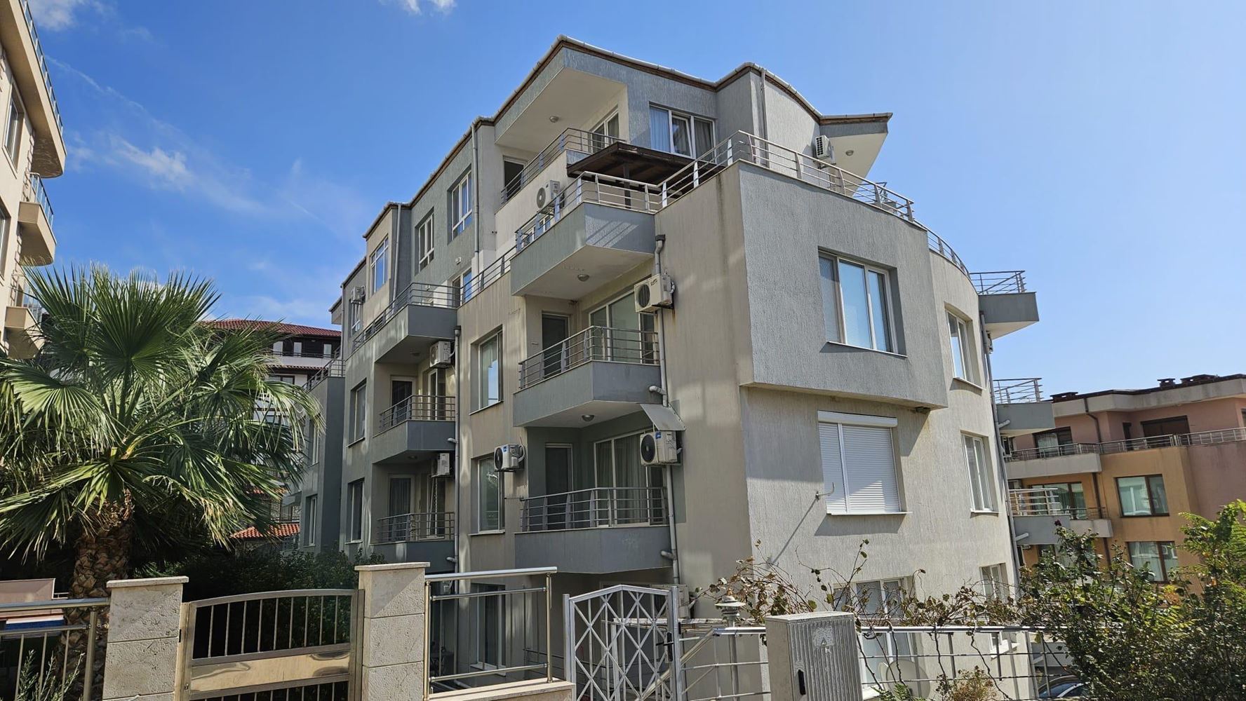 Mieszkanie z jedną sypialnią i panoramicznym widokiem na morze w Sveti Vlas