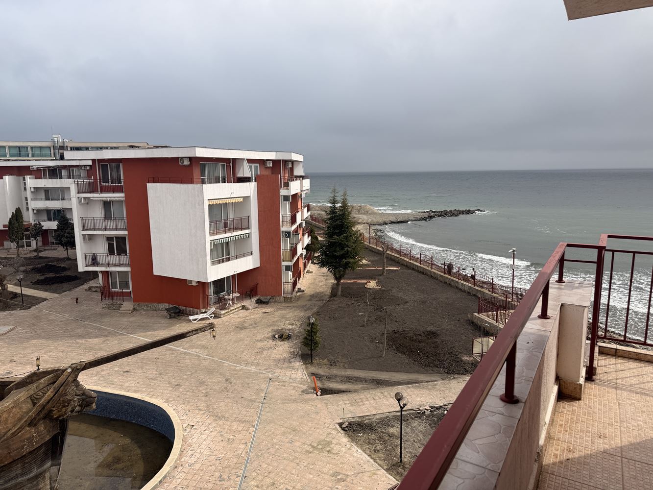 Dwupokojowy apartament w pierwszej linii z bezpośrednim widokiem na morze – Słoneczny Brzeg