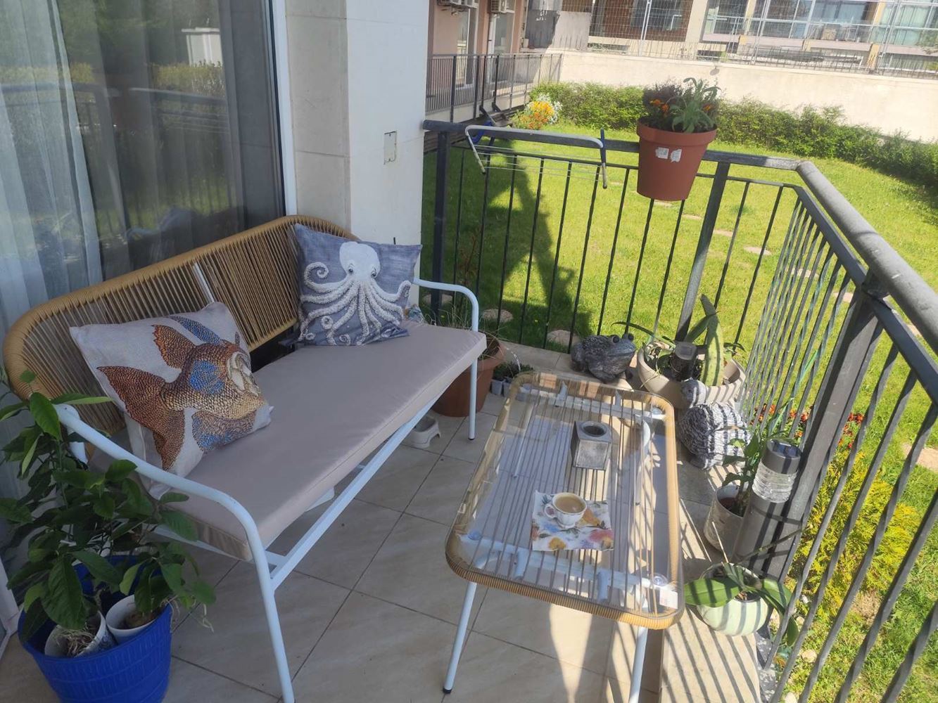 Pierwsza linia brzegowa w Nesebyrze – apartament z jedną sypialnią z bezpośrednim widokiem na morze, gotowy do zamieszkania