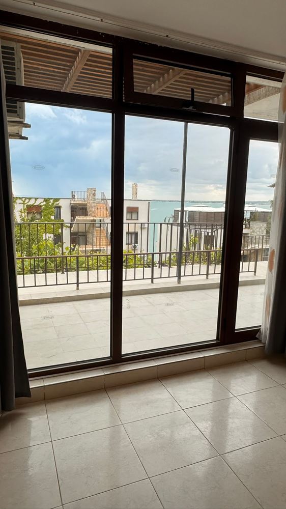 Trzypokojowy apartament z widokiem na morze w prestiżowym kompleksie w Świętym Własie