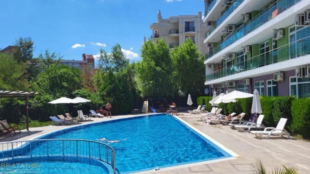 Przestronny apartament z jedną sypialnią w nowoczesnym kompleksie w sercu Słonecznego Brzegu – doskonała inwestycja i gotowy do zamieszkania