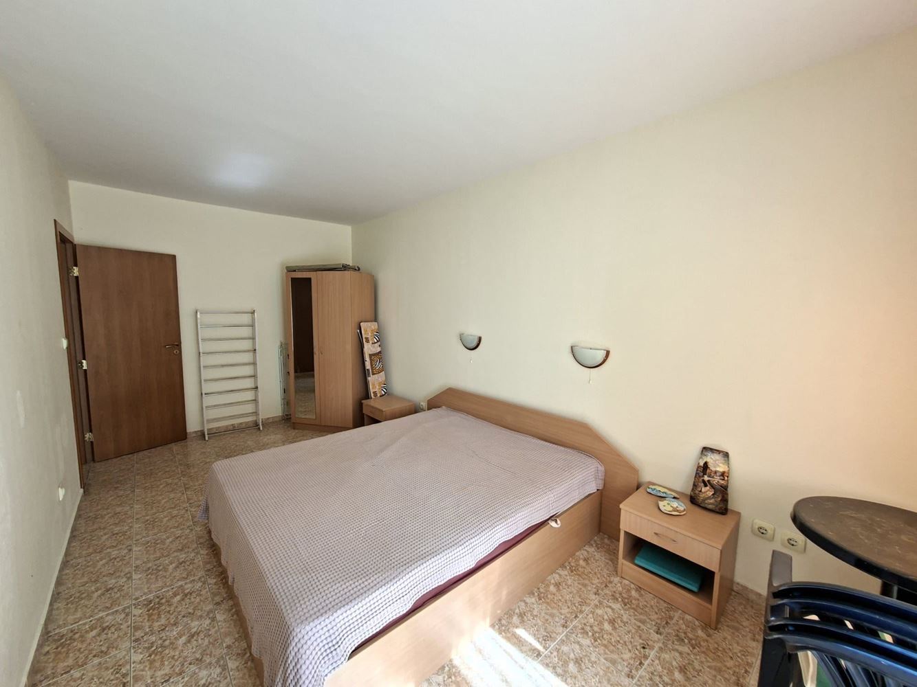Apartament z jedną sypialnią 300 metrów od morza w Rawdzie – doskonała inwestycja i komfort dla całej rodziny