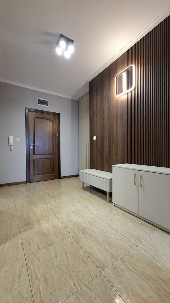 Luksusowy apartament z dwiema sypialniami przy pierwszej linii morza w Świętym Własie – wyjątkowa morska atmosfera i prestiżowy komfort