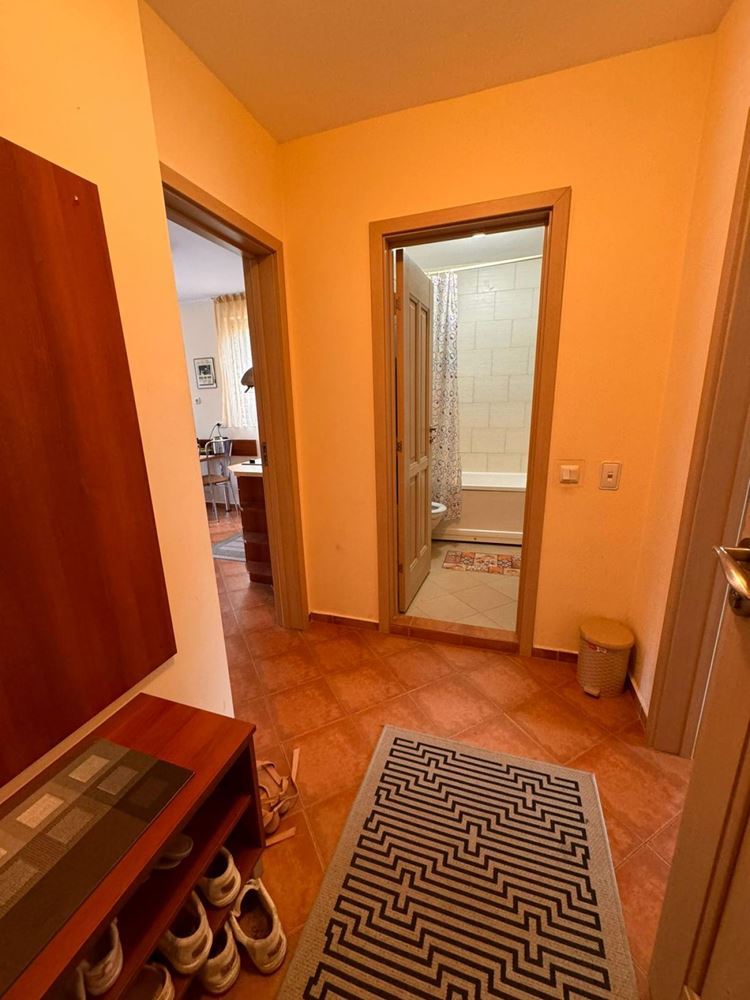 Przestronny apartament z jedną sypialnią w całorocznym kompleksie – doskonały wybór do zamieszkania i inwestycji