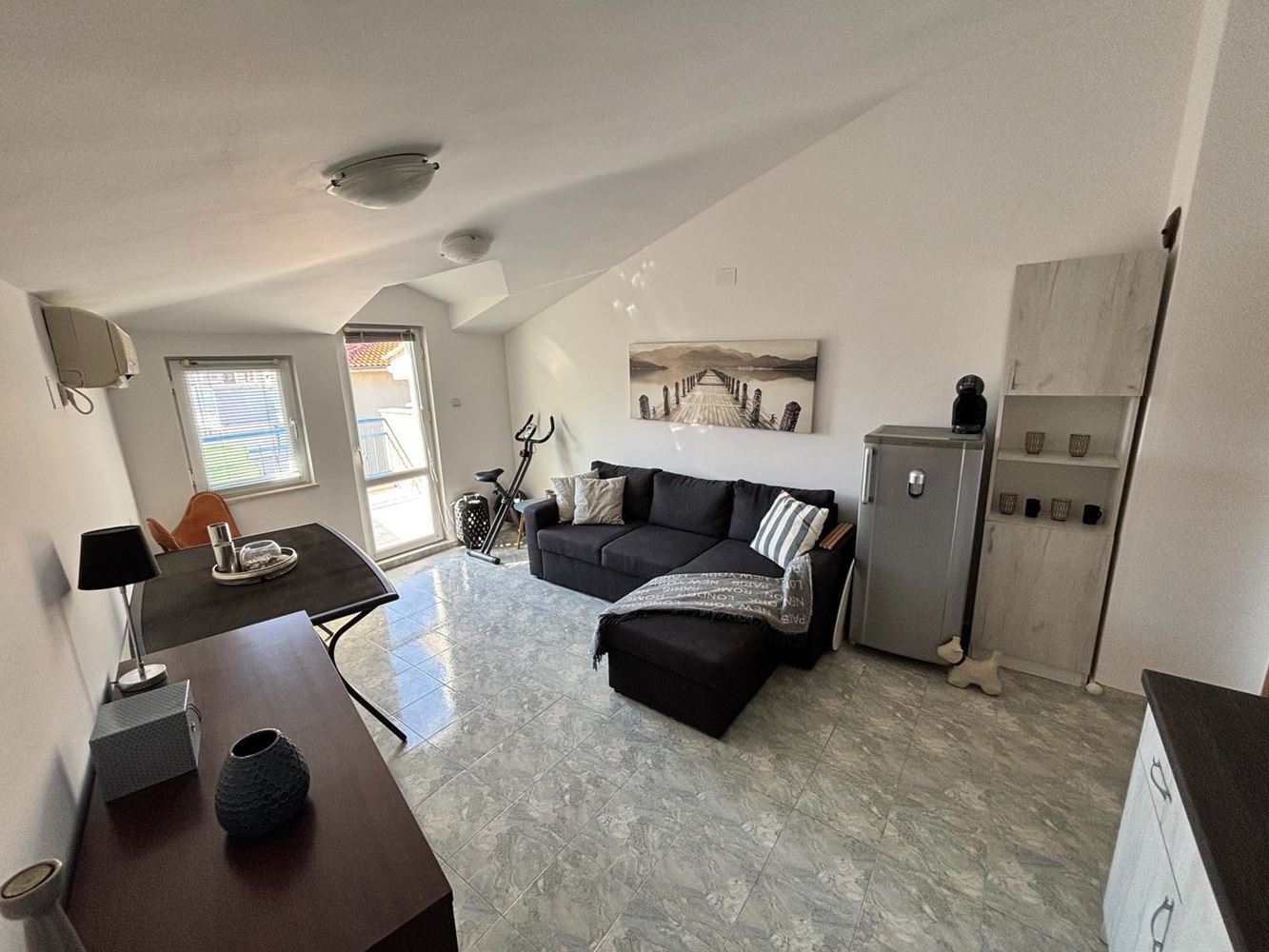 Apartament z dwiema sypialniami i panoramicznym widokiem na morze w Sveti Vlas