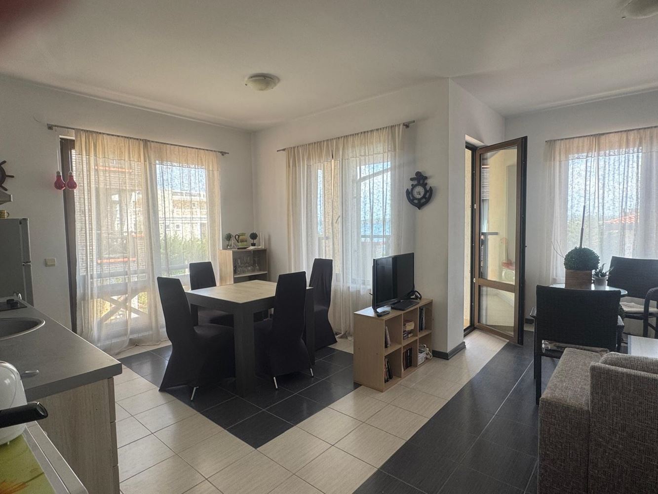 Wymarzony dom nad morzem – apartament z dwiema sypialniami, doskonałą lokalizacją i udogodnieniami