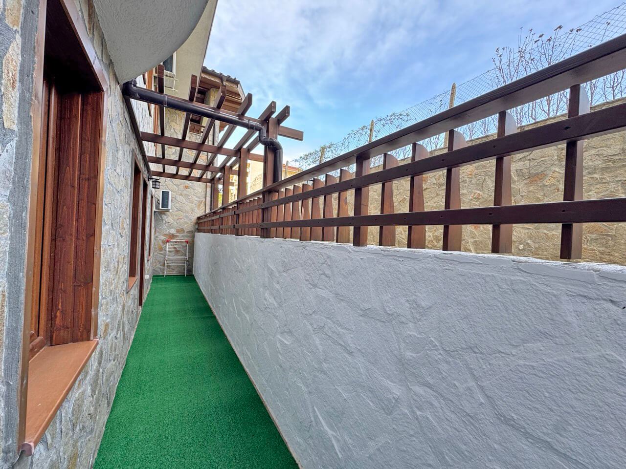 Przestronne dwupokojowe mieszkanie w prestiżowym kompleksie w Sveti Vlas – 200 metrów od morza